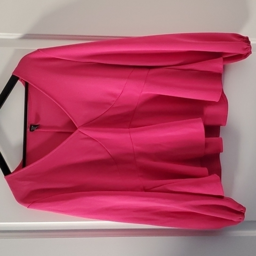 Shein‎ blouse size 2XL plunging neck peplum pink